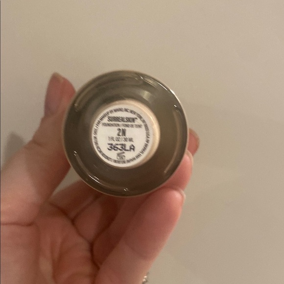 Makeup By Mario Cream Foundation Smooth Finish - Picture 2 of 2